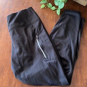 Black women’s workout leggings